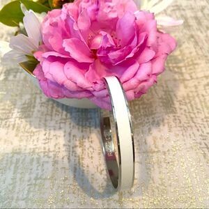 💍RUSTIC CUFF WHITE W/SILVER TRIM BRACELET. Inscribed “Grace” on inside. EUC!